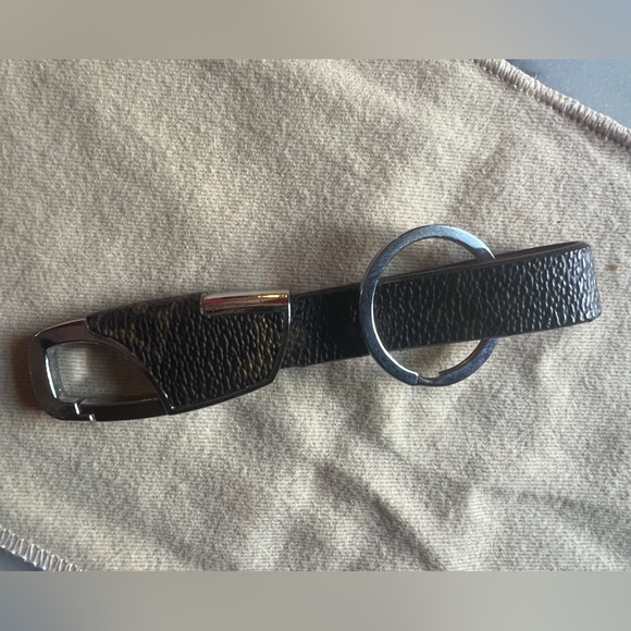 🌟Repurposed LV Keychain - Picture 3 of 3